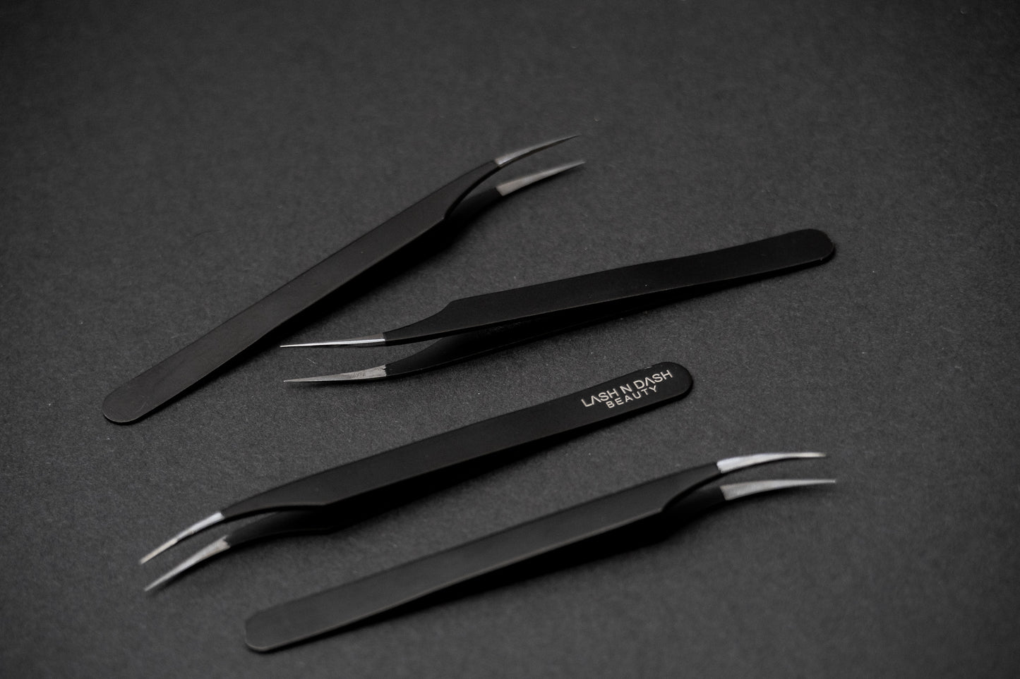 EYESOLATE TWEEZERS